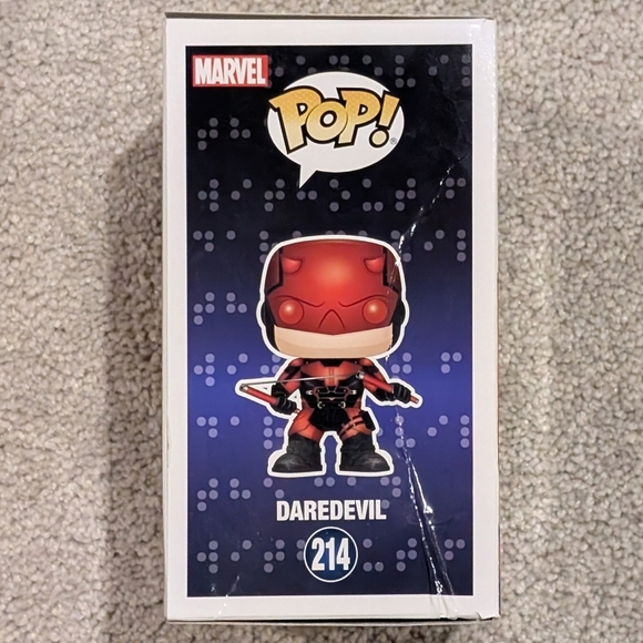 Funko Pop Marvel Daredevil 214 Vaulted Netflix Series Vinyl Figure Bobble-Head - Picture 4 of 4